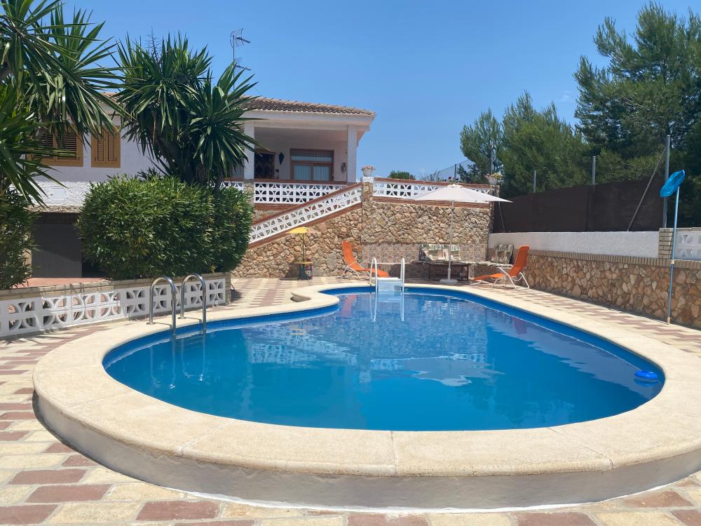  till salu villa Montserrat Ribera Alta 1