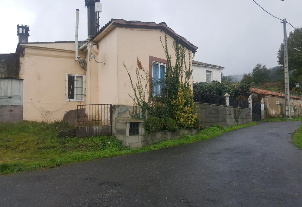  till salu hus Carracedo Ourense 7