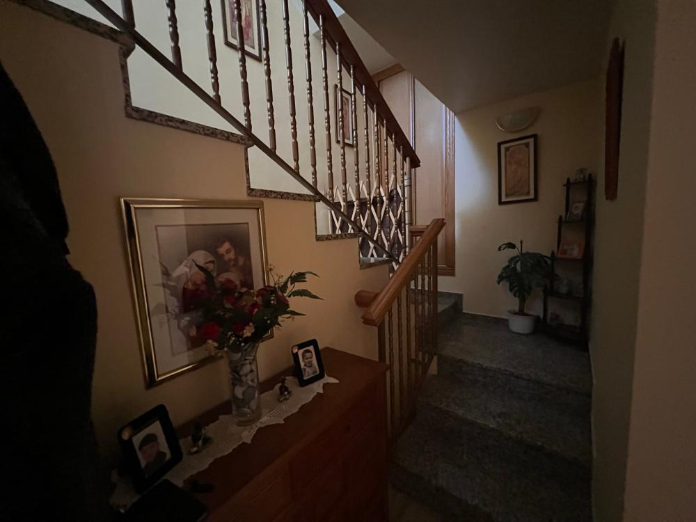  till salu hus Tozar Loja 13