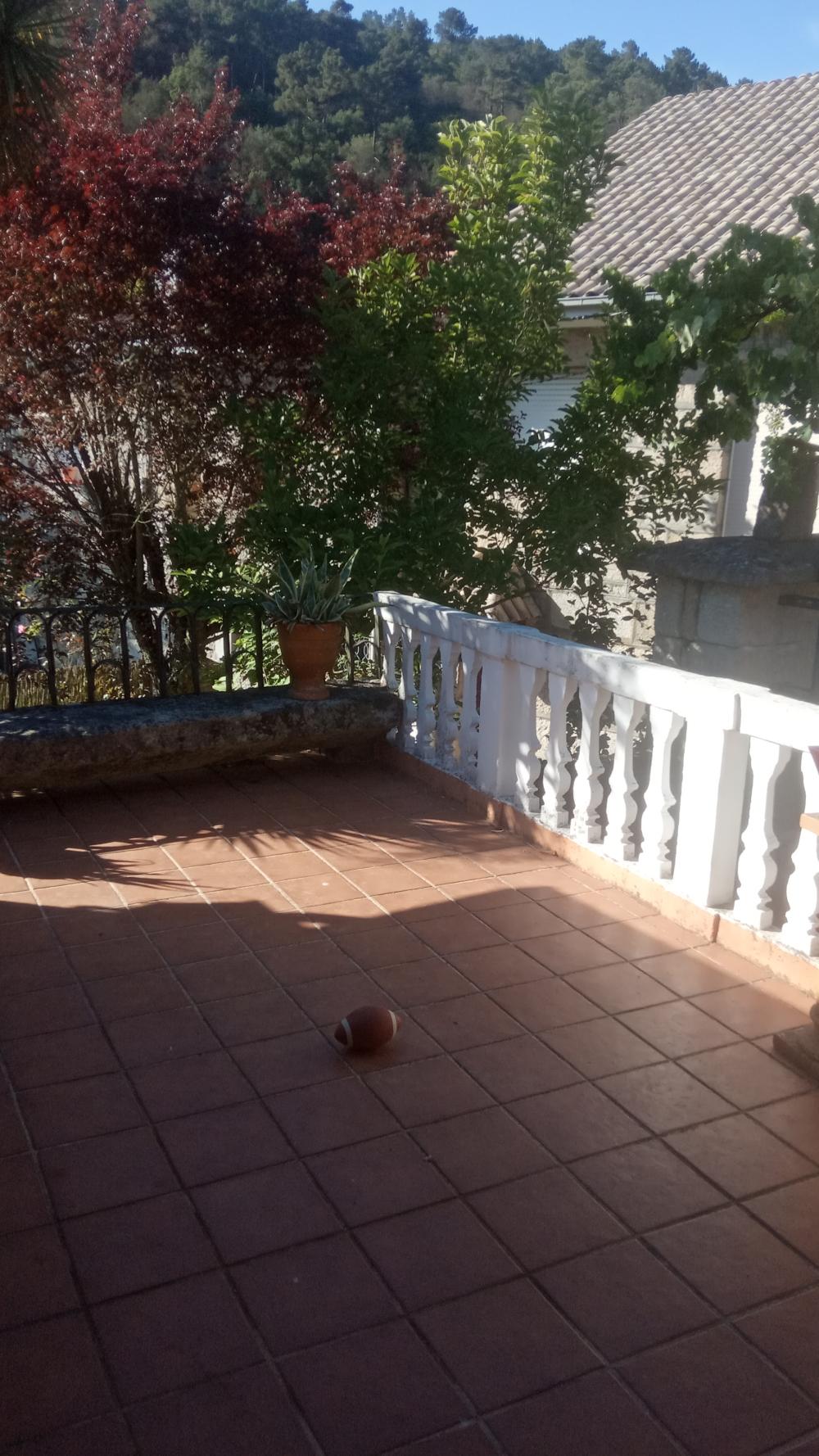  till salu hus Untes Ourense 9