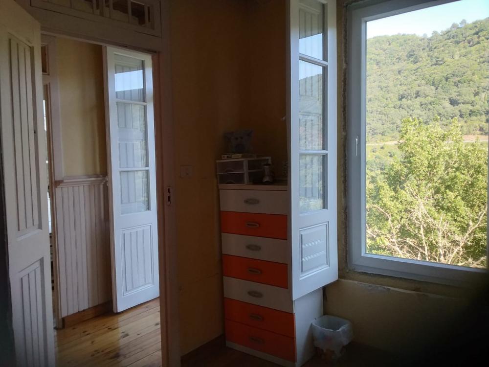  till salu hus Untes Ourense 31