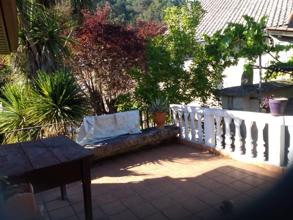  till salu hus Untes Ourense 8