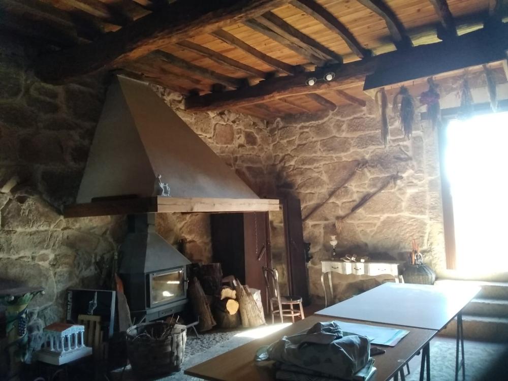  till salu hus Untes Ourense 10