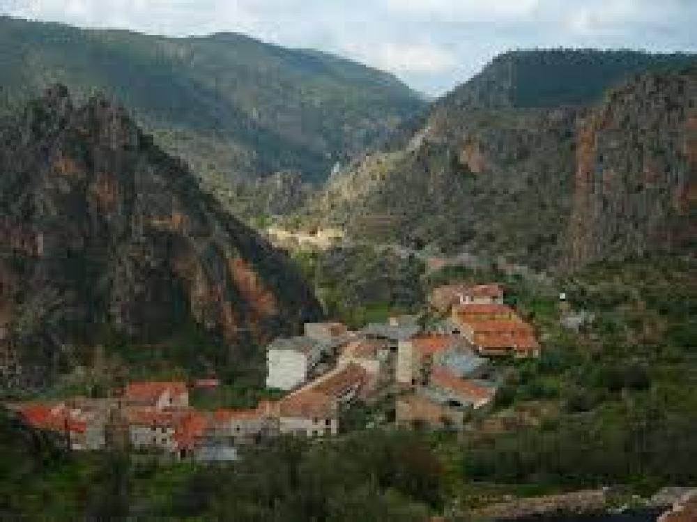  till salu hus Ayna Sierra Del Segura 1