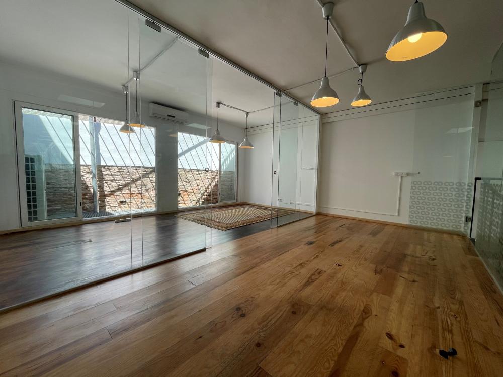  till salu bottenvåning Eixample-Sant Antoni Barcelonès 5