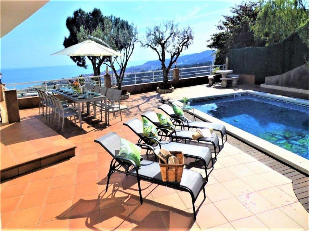  till salu hus Santa Susanna Maresme 3
