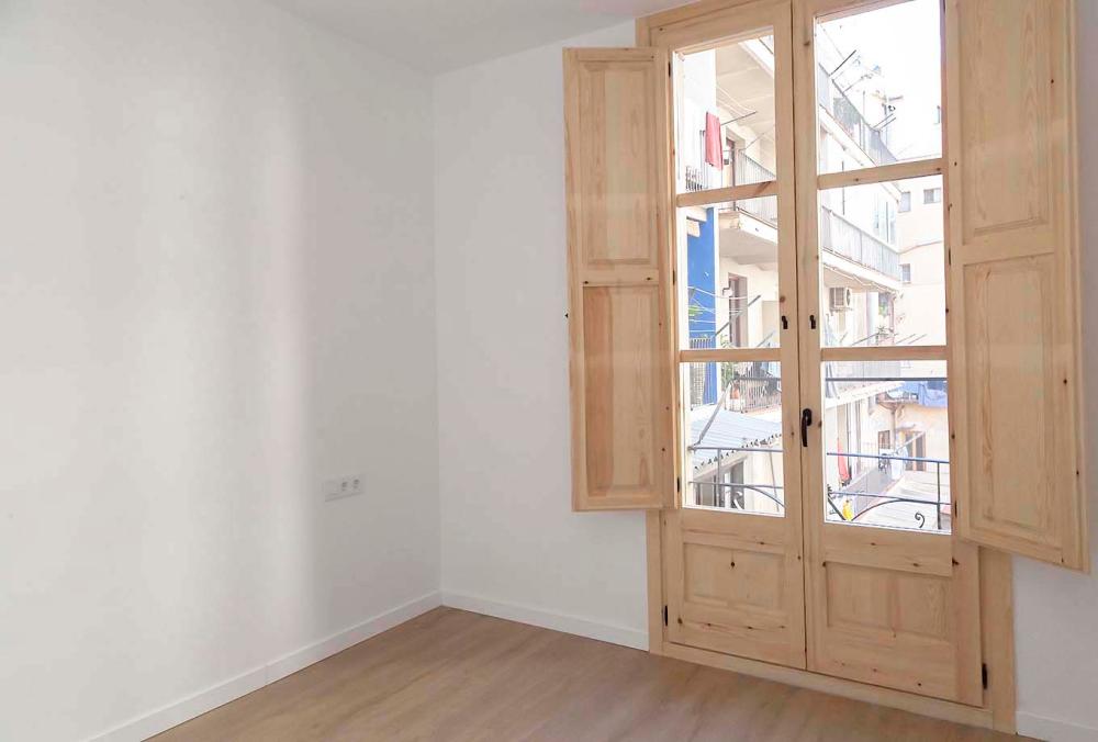  till salu lägenhet Ciutat Vella-Raval Barcelonès 31