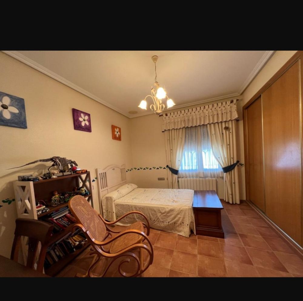  till salu villa La Umbria Oriental 15