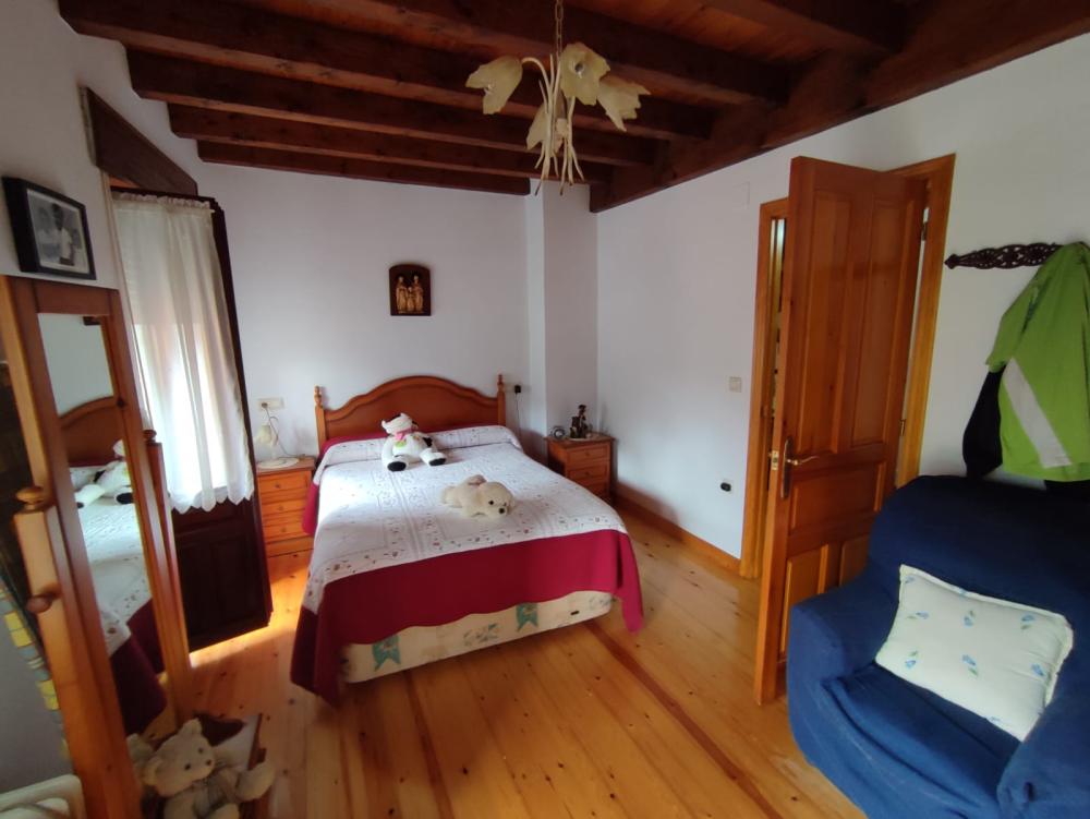  till salu hus Trescares Oriente 12
