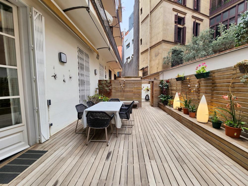  till salu lägenhet Ciutat Vella-Sant Pere-Santa Caterina-El Born Barcelonès 44