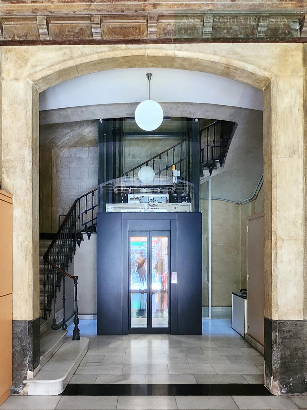  till salu lägenhet Ciutat Vella-Sant Pere-Santa Caterina-El Born Barcelonès 2
