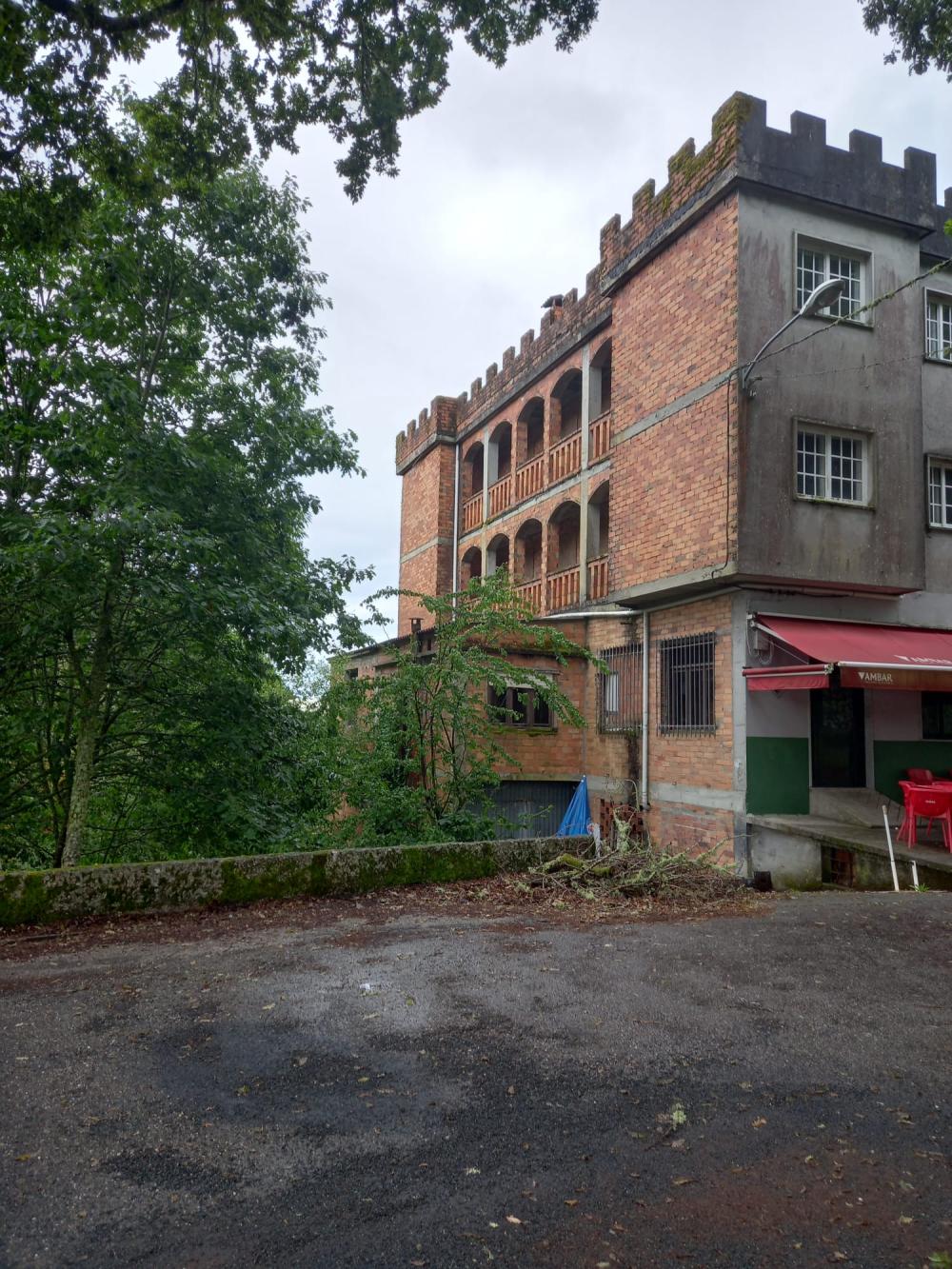  till salu byggnad Muradas Carballiño 3