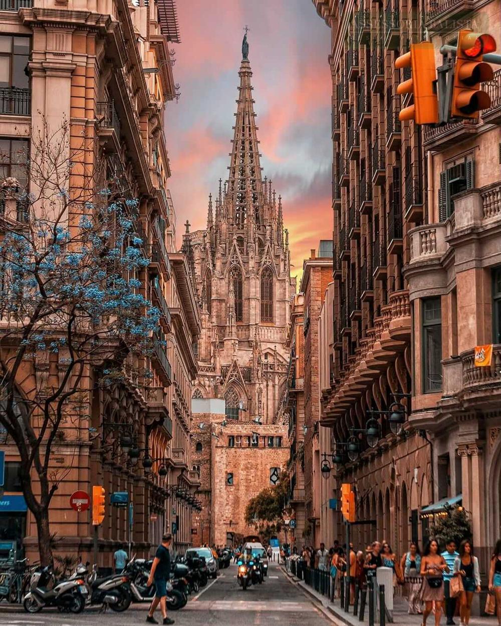  till salu lägenhet Ciutat Vella-Sant Pere-Santa Caterina-El Born Barcelonès 49