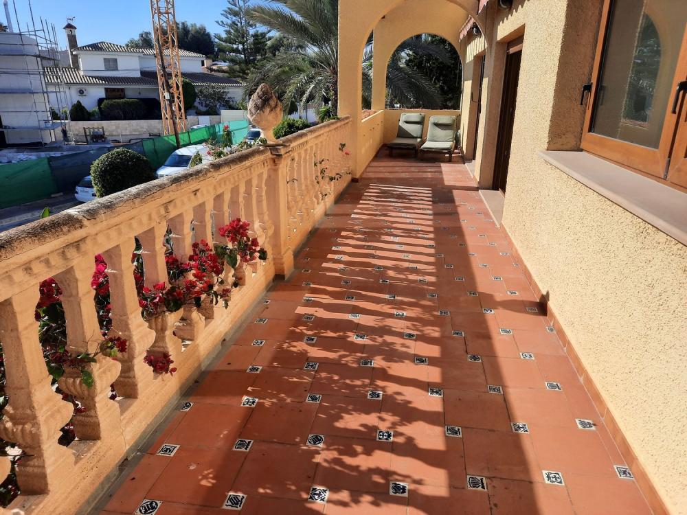  till salu villa El Campello Alacantí 36