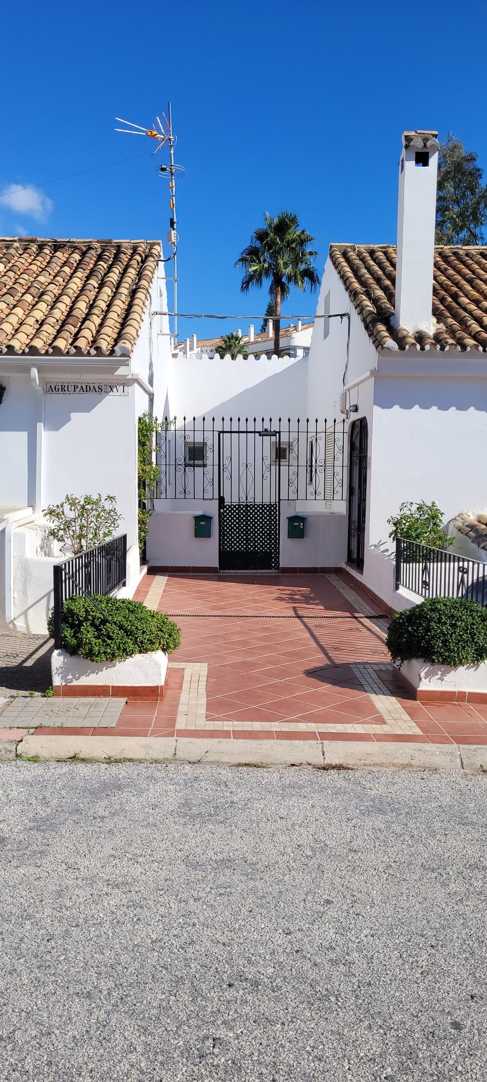  till salu radhus Nueva Andalucía Costa Del Sol Occidental 32