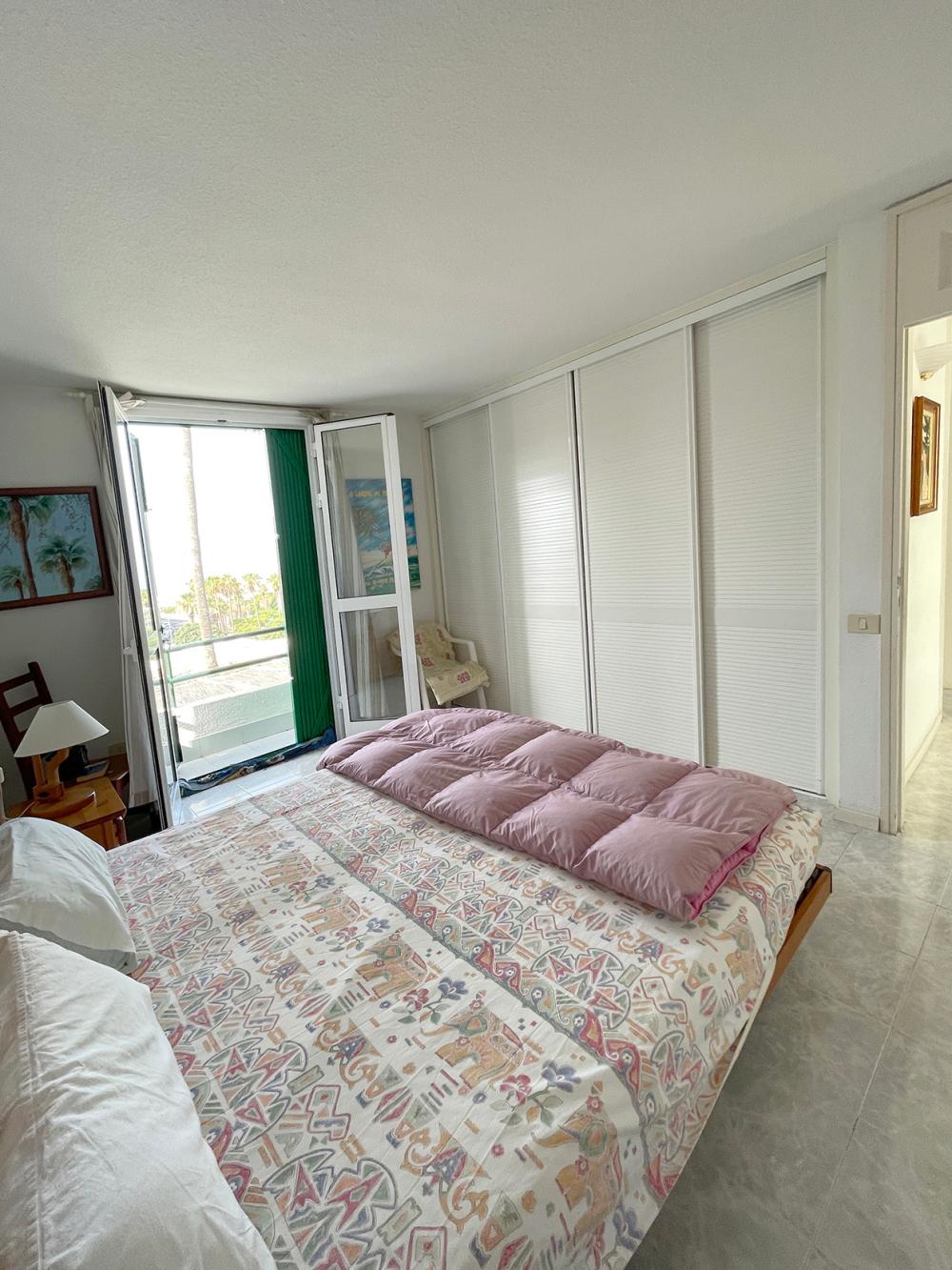  till salu villa San Eugenio Zona Sur 22