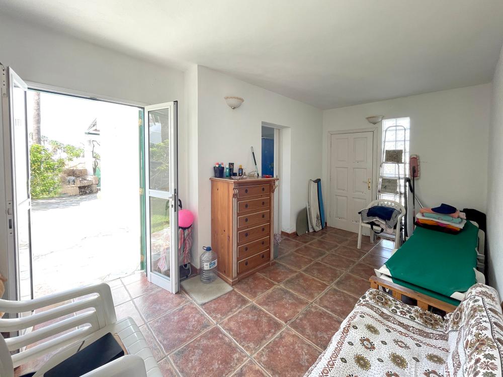  till salu villa San Eugenio Zona Sur 36