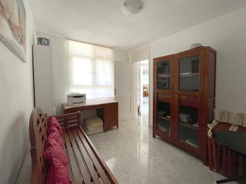  till salu villa San Eugenio Zona Sur 15