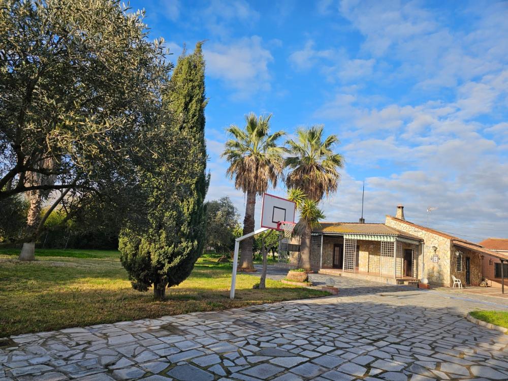  till salu villa Montijo Merida 2