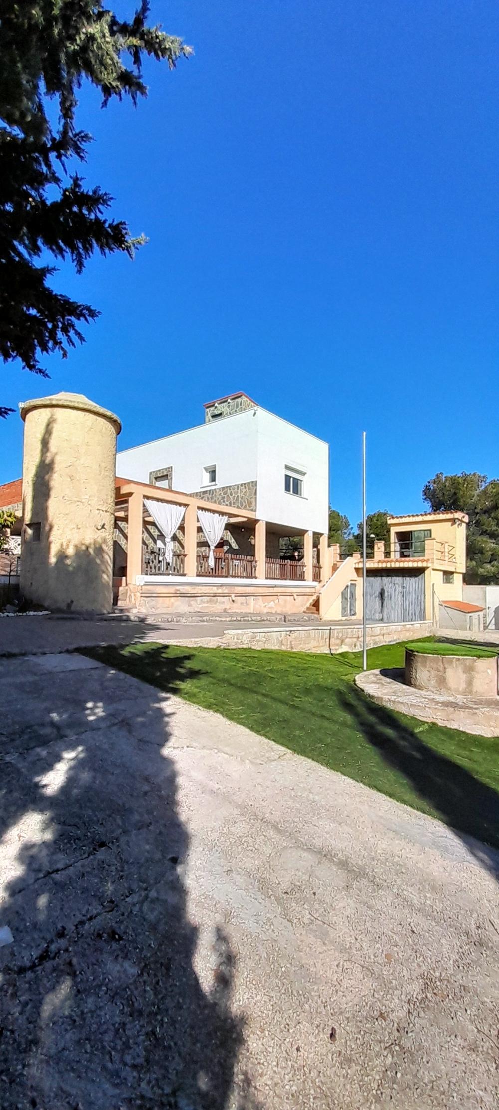  till salu villa Mas Mateu Baix Penedès 42
