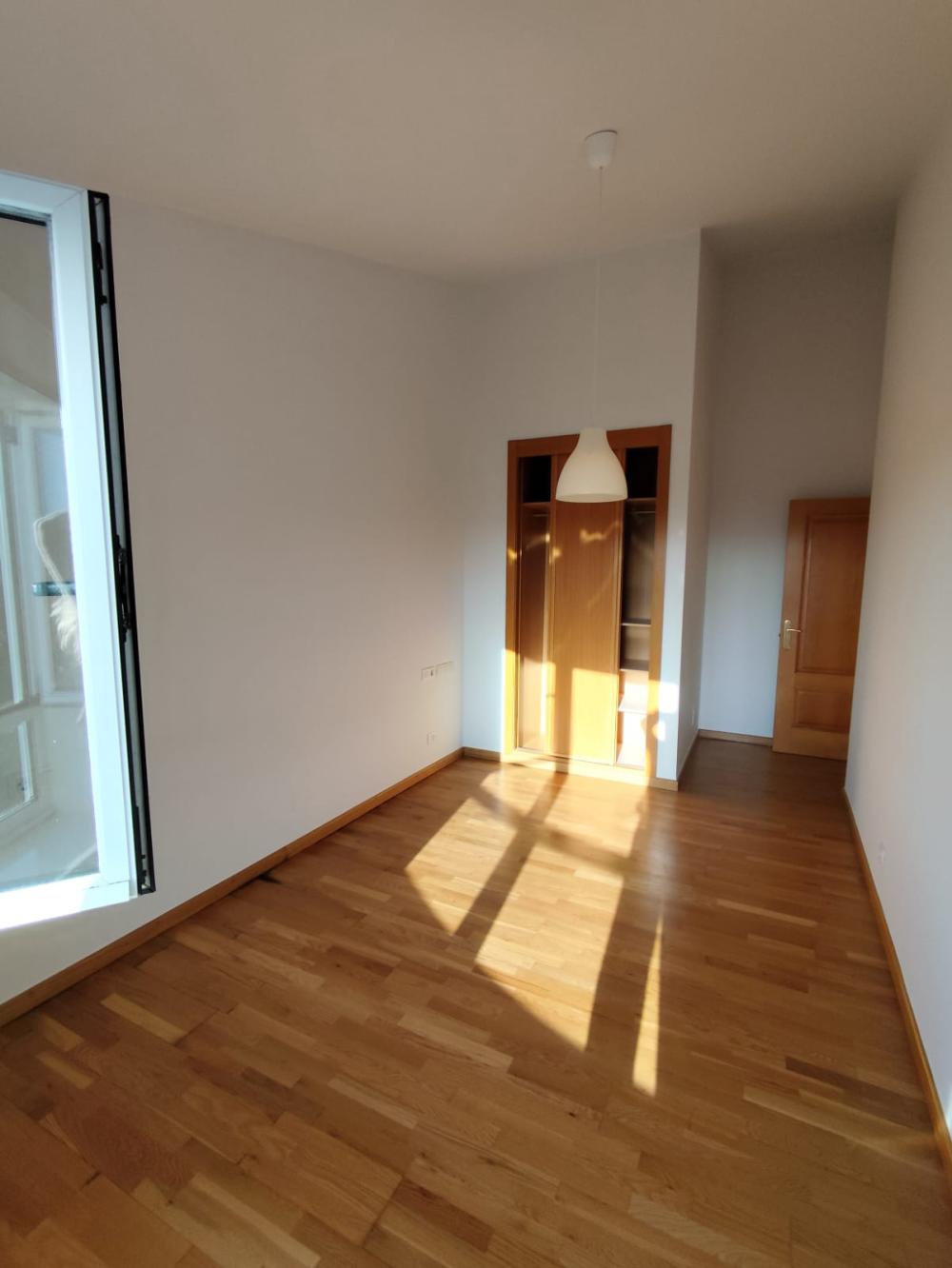  till salu parhus Uxes Coruña 4