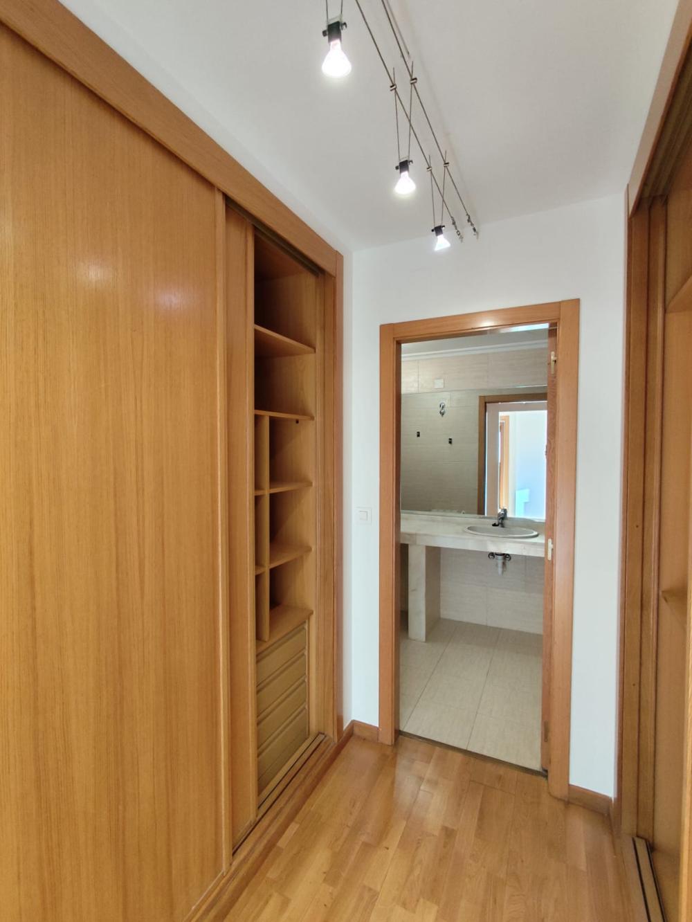  till salu parhus Uxes Coruña 5