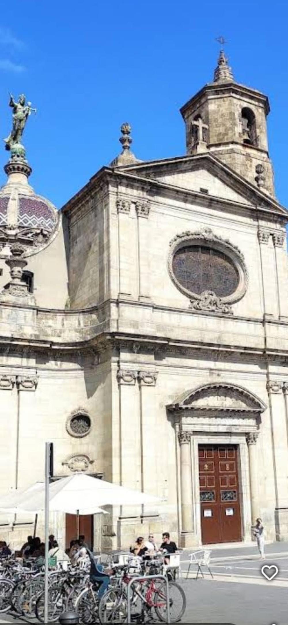  till salu lägenhet Ciutat Vella-Gòtic Barcelonès 3