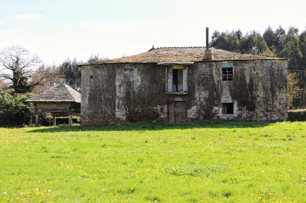  till salu hus Fonfria Meira 7
