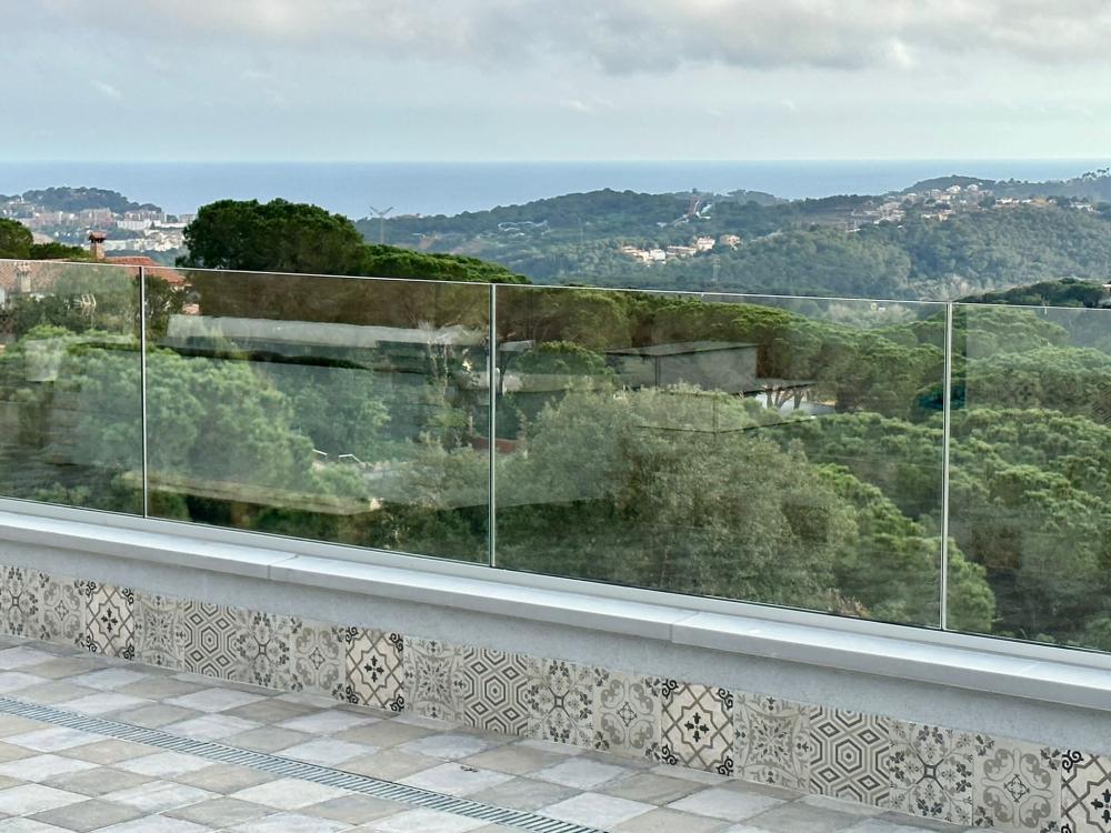  till salu villa Los Pinares Selva 4