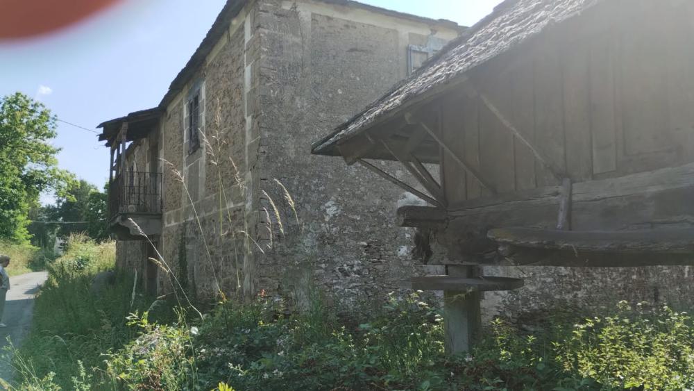  till salu hus Fonfria Meira 6