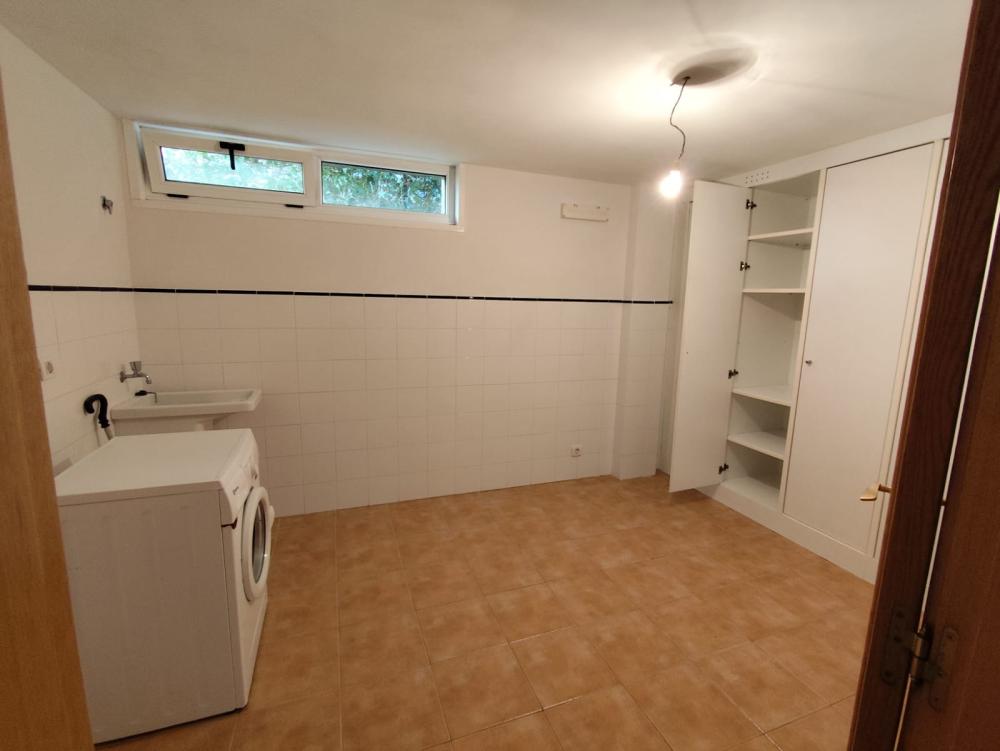  till salu parhus Uxes Coruña 11