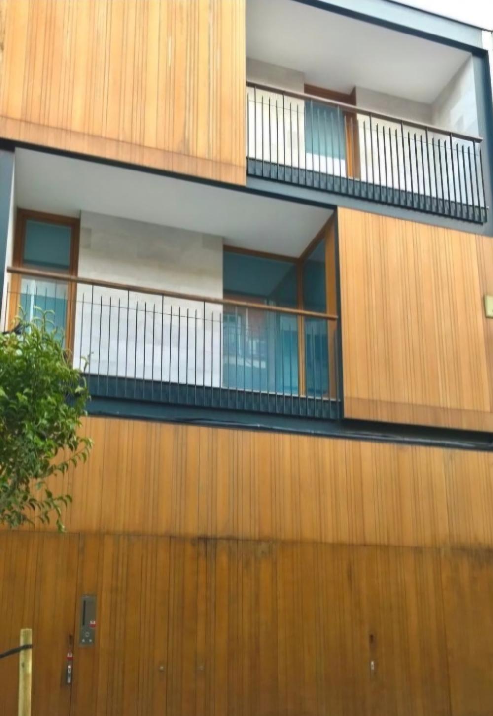  till salu hus Nou Barris-Porta Barcelonès 12