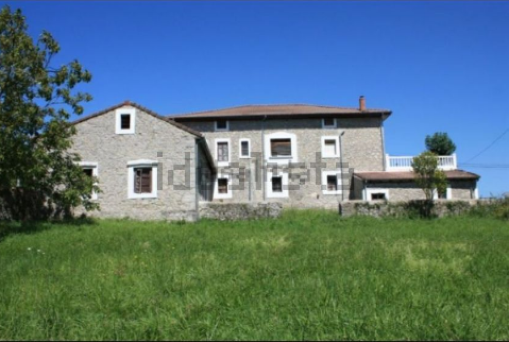  till salu hus Anero Trasmiera 6