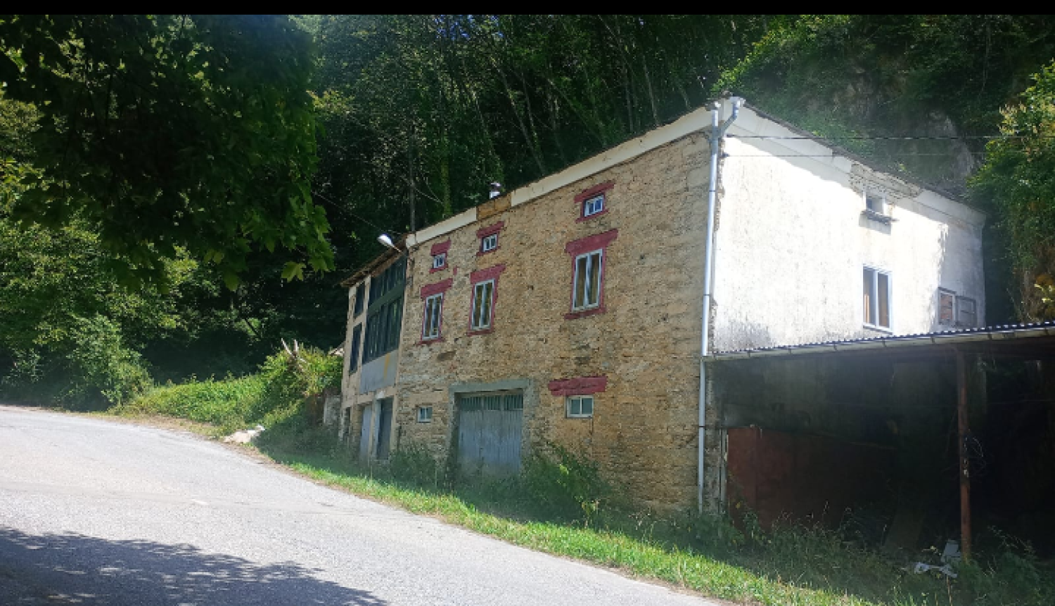  till salu hus Becerrea Ancares 2