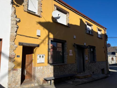 Albares De La Ribera Bierzo (El) hus foto 6314329