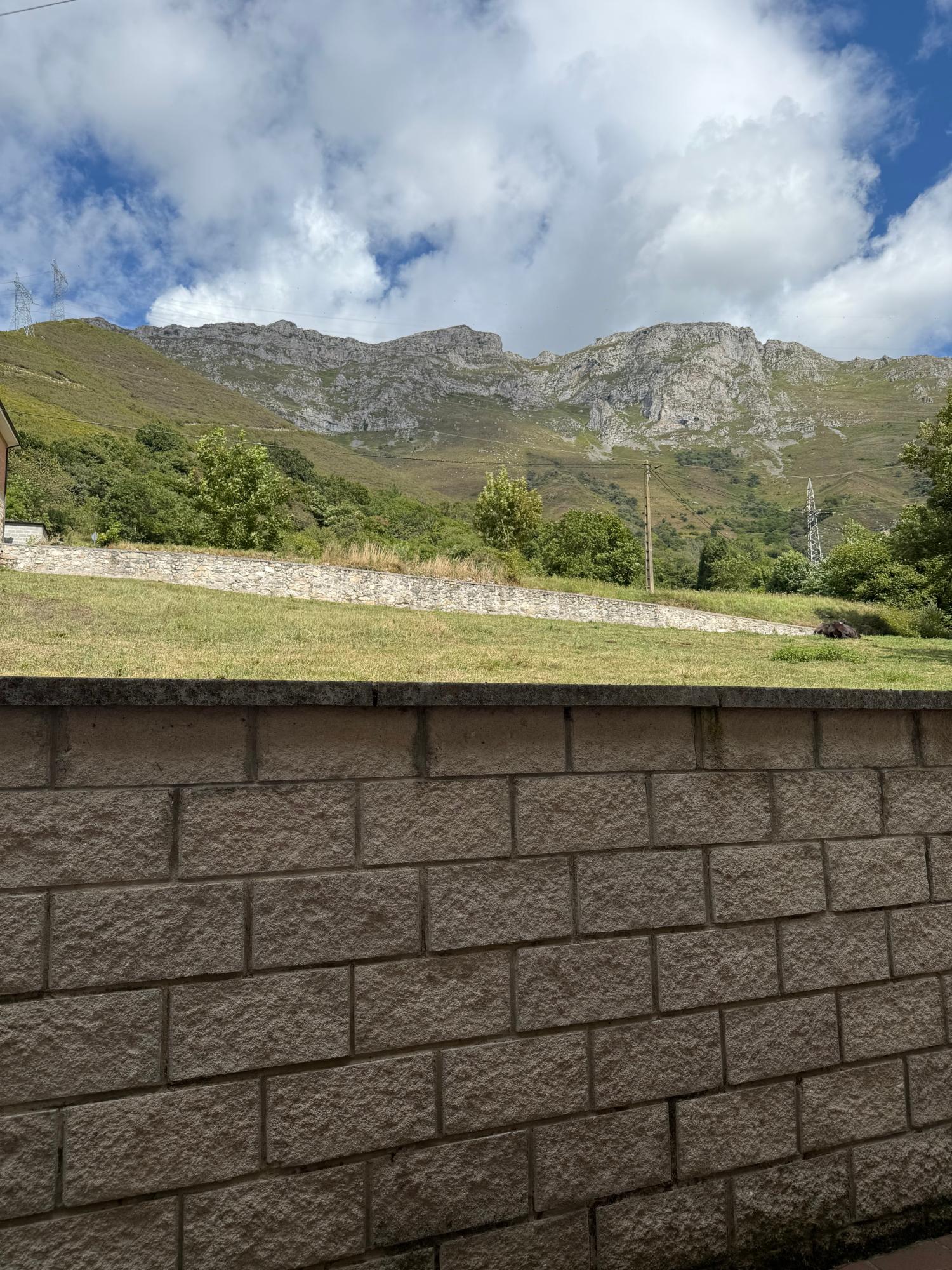  till salu radhus Arangas Oriente 12