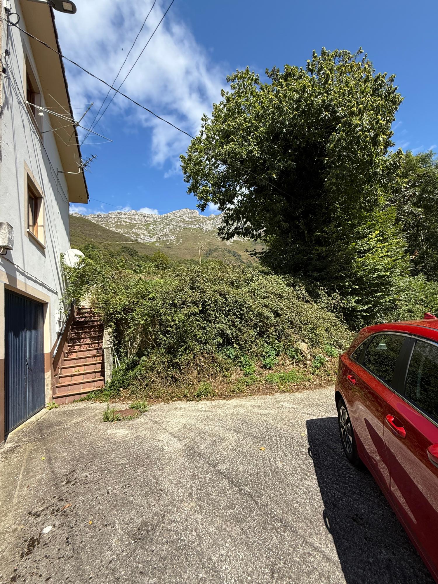  till salu radhus Arangas Oriente 18