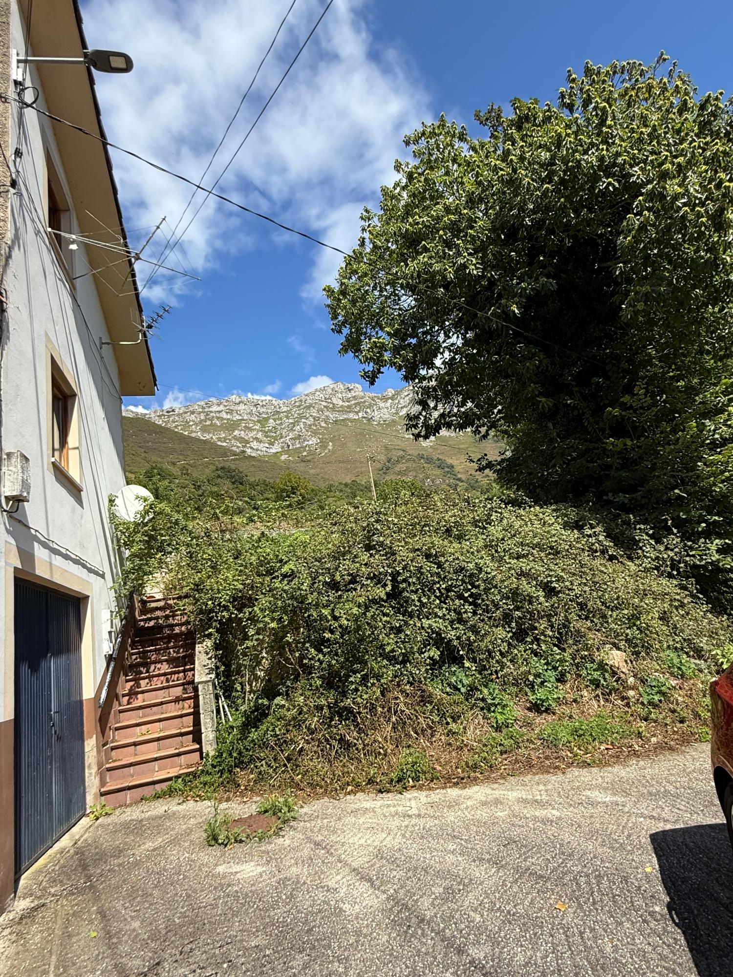  till salu radhus Arangas Oriente 19