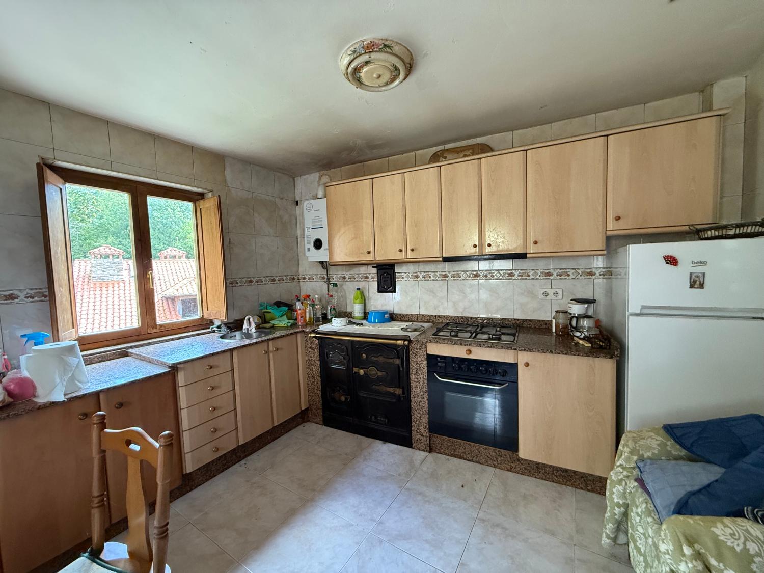  till salu radhus Arangas Oriente 7