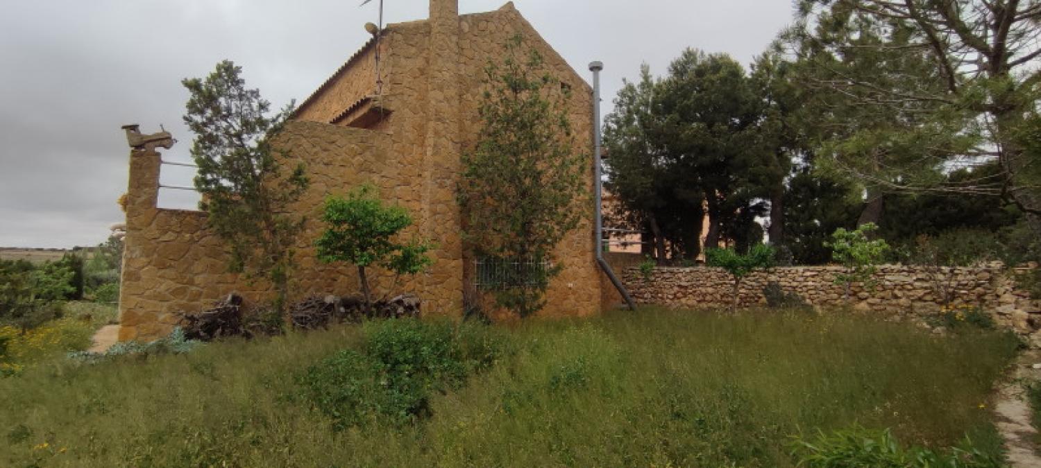  till salu hus La Higuera Monte Ibérico Almansa 2