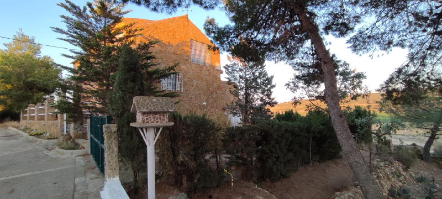  till salu hus La Higuera Monte Ibérico Almansa 52