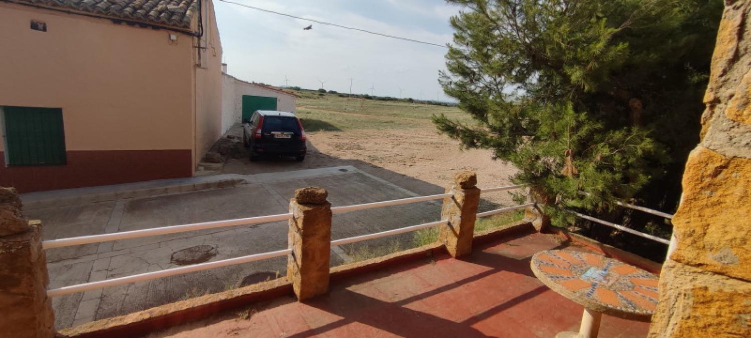  till salu hus La Higuera Monte Ibérico Almansa 34