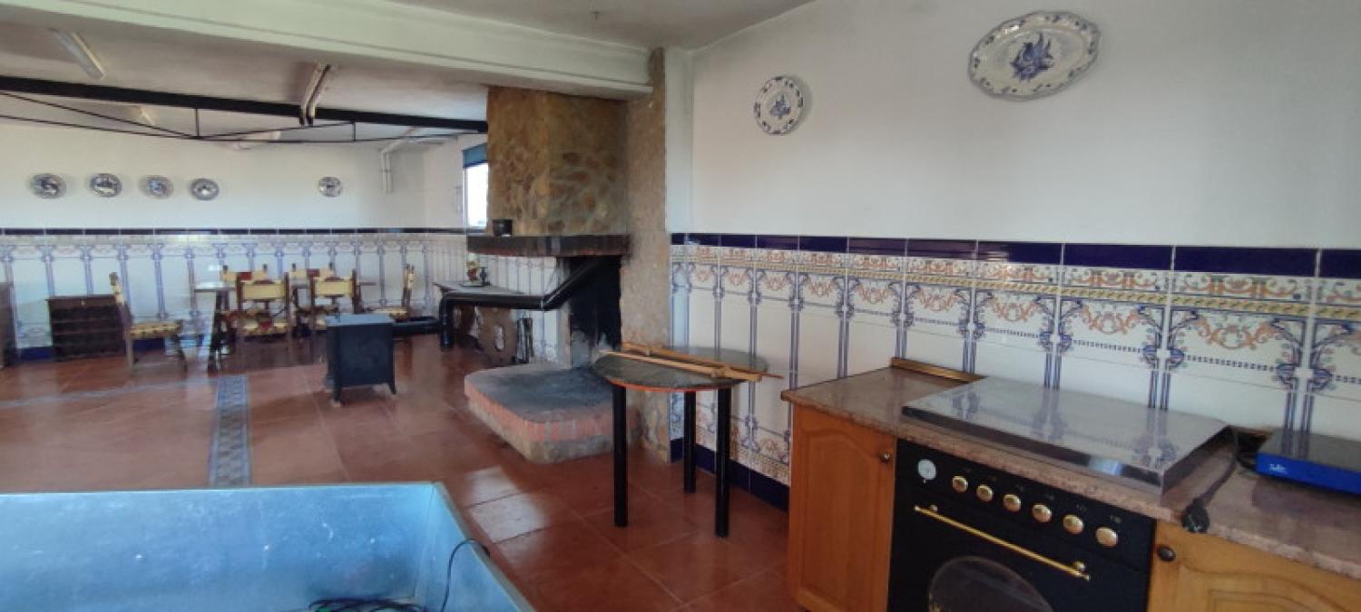  till salu hus La Higuera Monte Ibérico Almansa 10