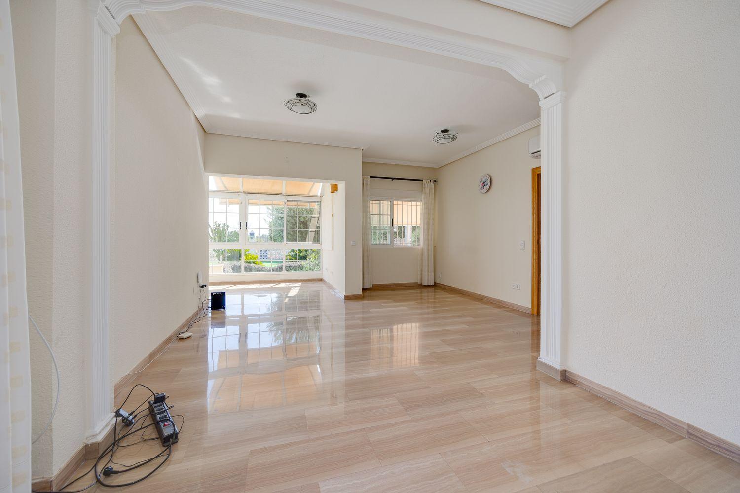  till salu villa Villajoyosa Marina Baixa 82