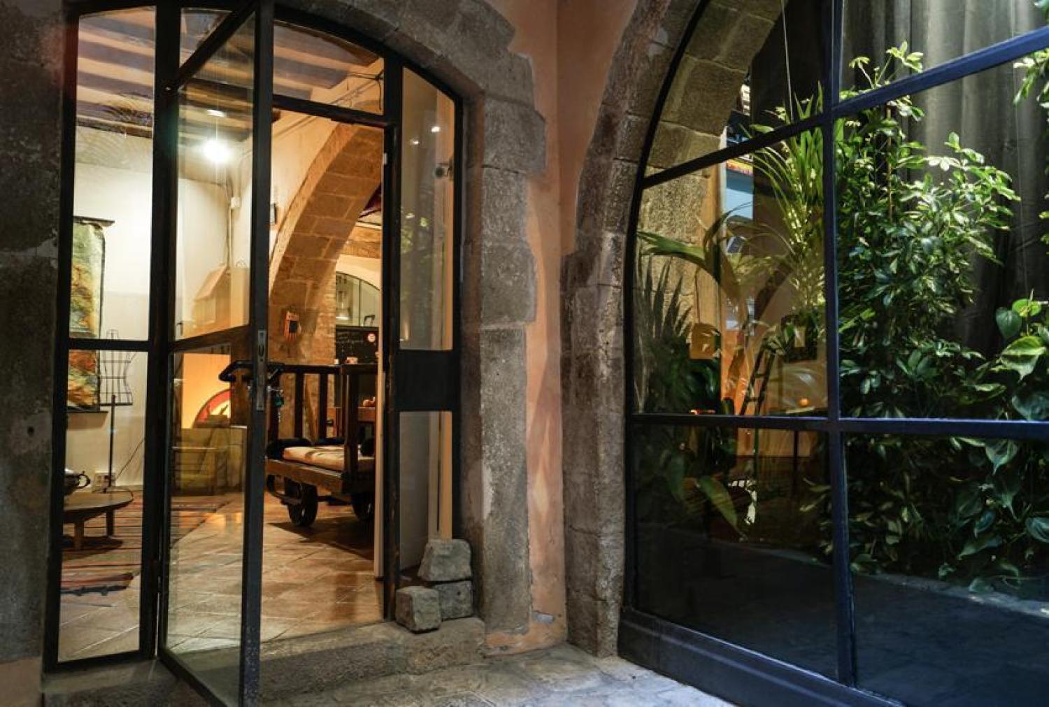  till salu kommersiell Ciutat Vella-Barceloneta Barcelonès 3