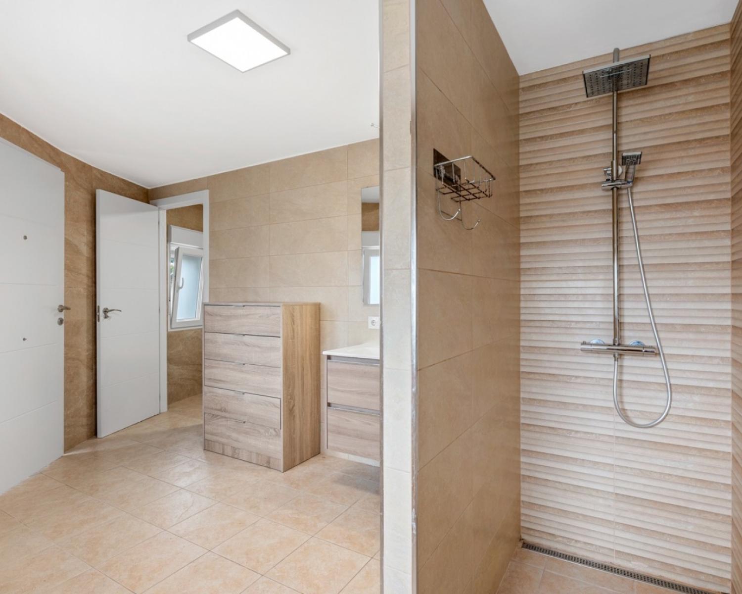  till salu villa Rojales Baix Segura 32