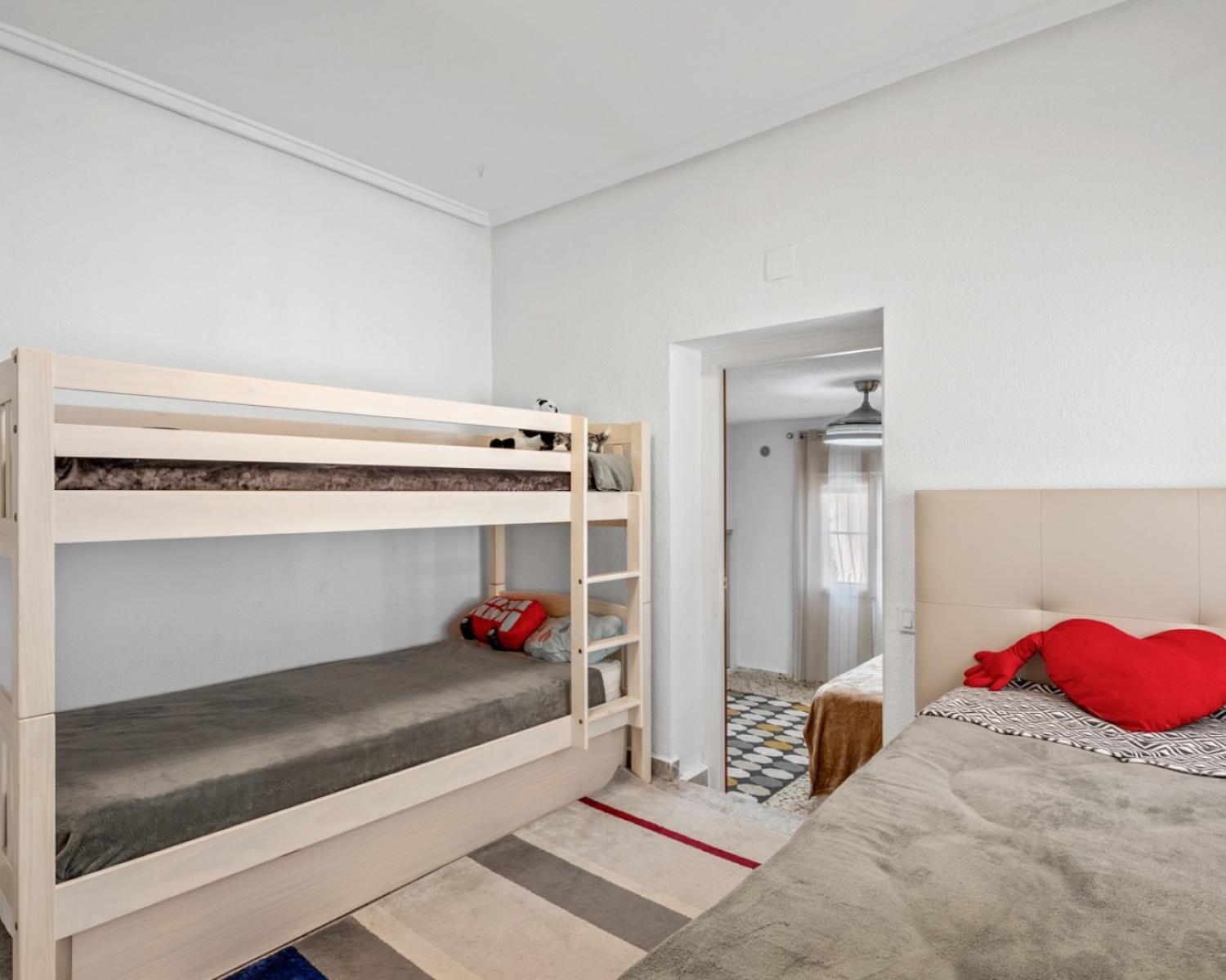  till salu villa Rojales Baix Segura 25