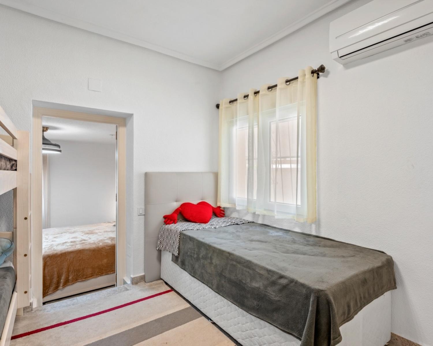  till salu villa Rojales Baix Segura 27