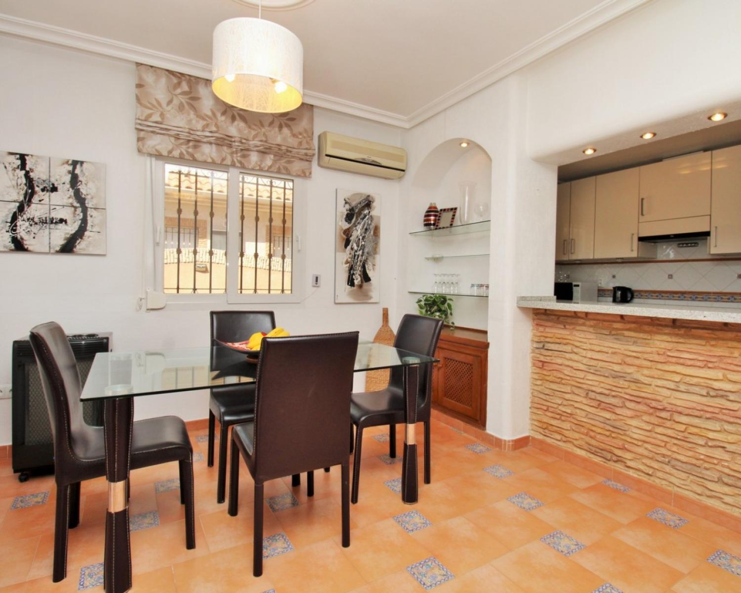  till salu hus Playa Flamenca Baix Segura 34