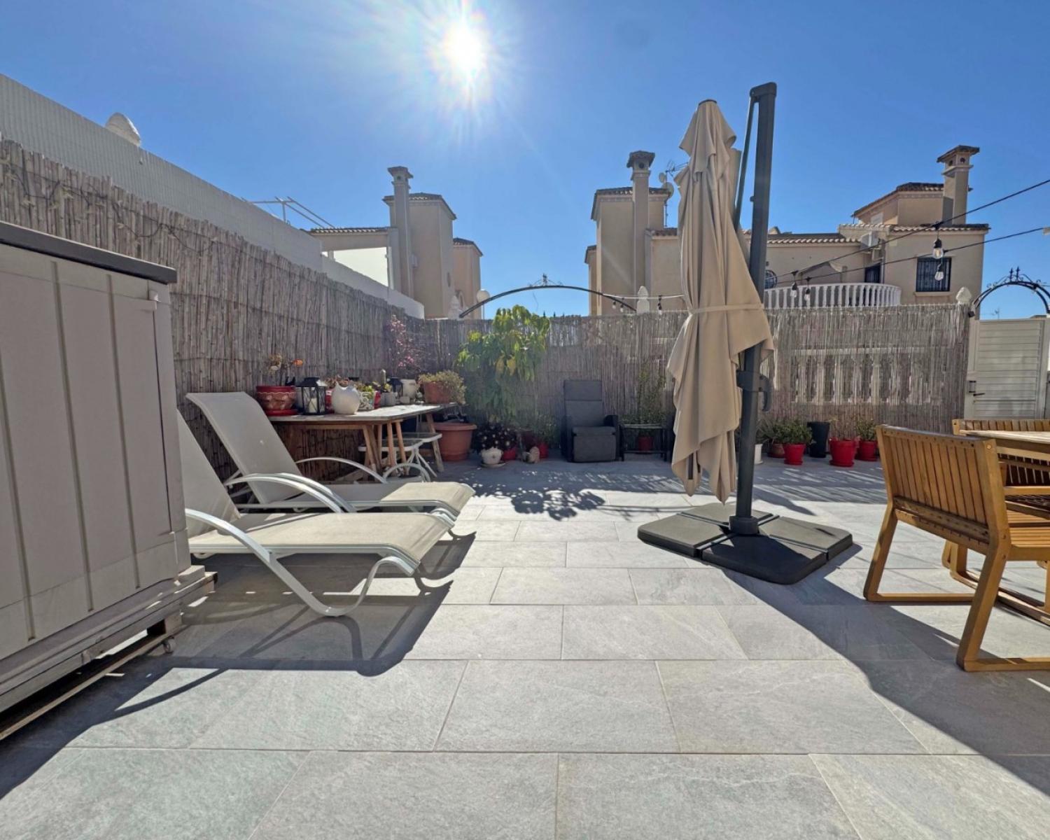  till salu hus Villamartín Baix Segura 32